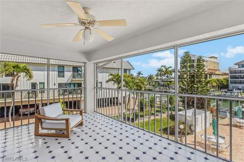 919 Huron Ct 101, Marco Island FL - photo 16 of 37