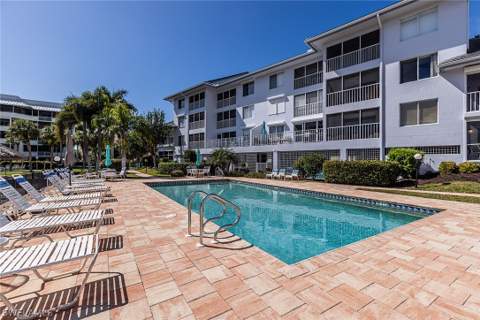 919 Huron Ct 101, Marco Island FL - photo 23 of 37