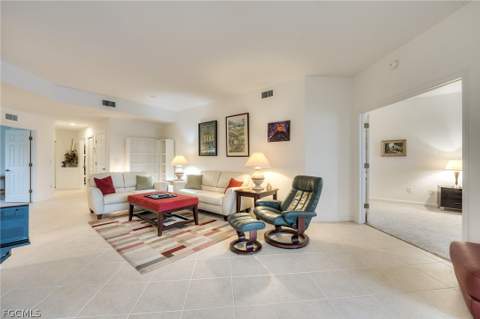 16580 Crownsbury Way 102, Fort Myers FL - photo 7 of 23