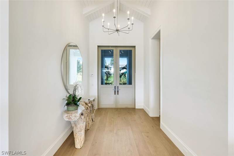 5 bedroom SingleFamilyResidence at 730 Harbour Dr, Moorings, Naples — photo 5