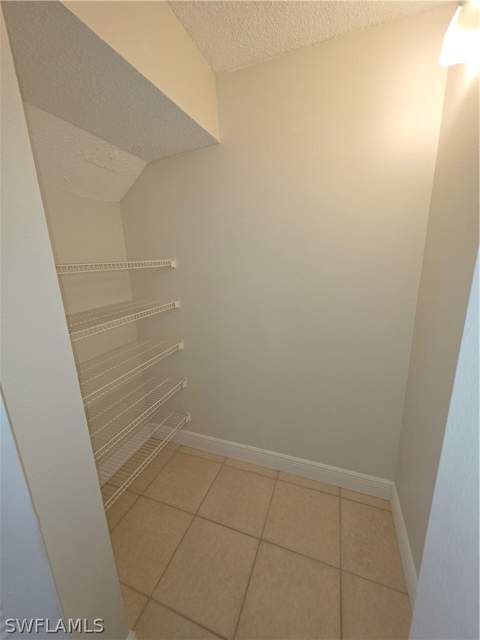 142 Santa Clara Dr 5, Naples FL - photo 17 of 32
