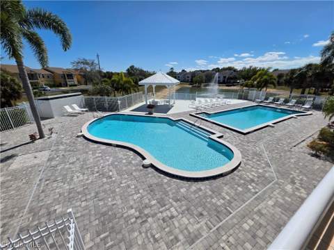 142 Santa Clara Dr 5, Naples FL - photo 22 of 32
