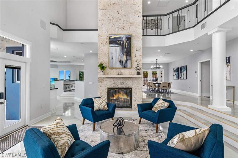 5 bedroom SingleFamilyResidence at 14988 Bonaire Cir, San Mateo, Fort Myers — photo 5