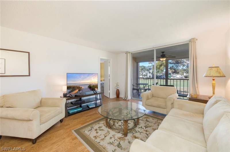 2 bedroom Condominium at 180 Turtle Lake Ct 211, Turtle Lake Golf Colony, Naples — photo 4