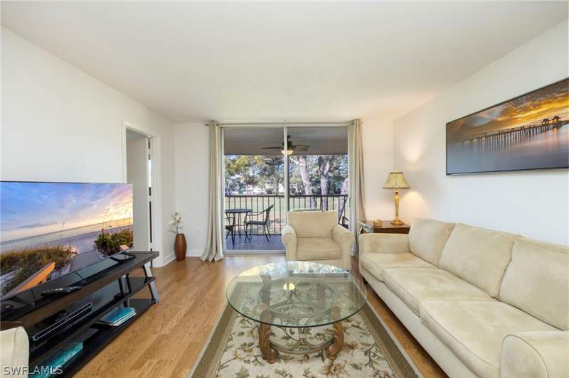 2 bedroom Condominium at 180 Turtle Lake Ct 211, Turtle Lake Golf Colony, Naples — photo 5