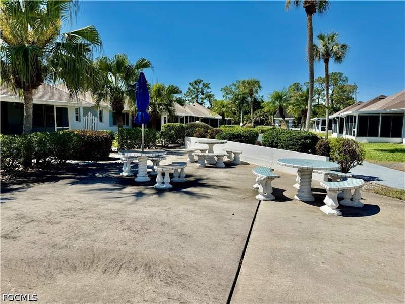 2 bedroom Detached at 318 Joel Blvd, Village International Condo, Lehigh Acres — photo 5