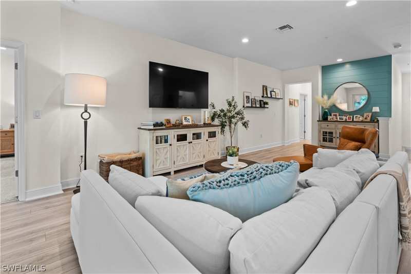 3 bedroom Condominium at 2280 Priory Ln 1106, Richmond Park, Naples — photo 1