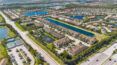 2280 Priory Ln 1106, Naples FL - photo 24 of 32
