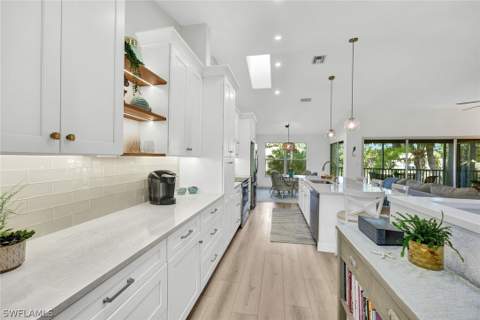 314 Emerald Bay Cir I5, Naples FL - photo 14 of 35