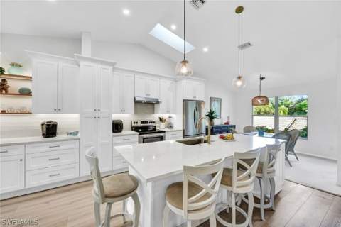 314 Emerald Bay Cir I5, Naples FL - photo 9 of 35