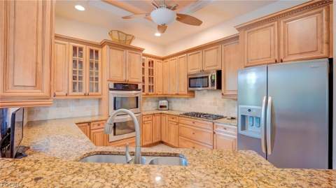 7350 Green Acre Ln, Fort Myers FL - photo 10 of 48