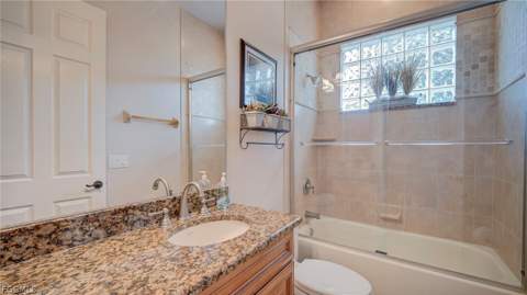 7350 Green Acre Ln, Fort Myers FL - photo 14 of 48