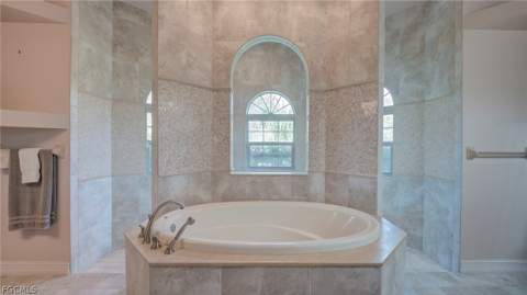 7350 Green Acre Ln, Fort Myers FL - photo 19 of 48