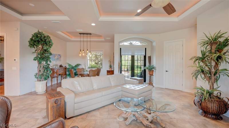 4 bedroom SingleFamilyResidence at 7350 Green Acre Ln, Briarcliff, Fort Myers — photo 3