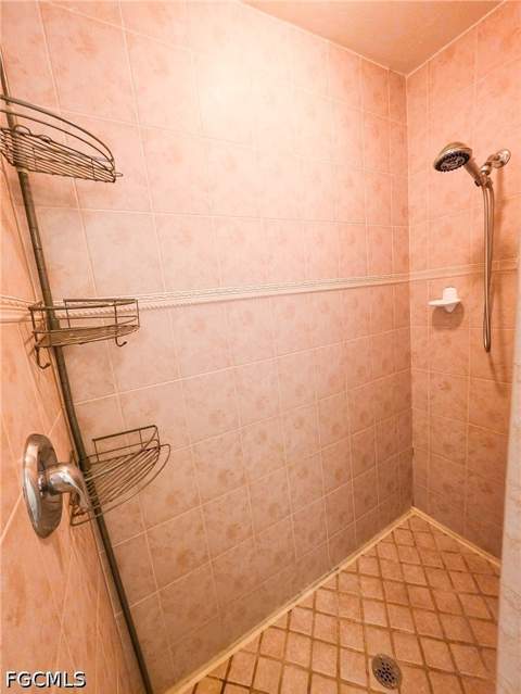 1811 Savona PKWY W, Cape Coral FL - photo 18 of 37