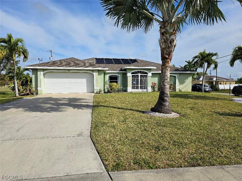 3 bedroom SingleFamilyResidence at 1811 Savona PKWY W, CAPE CORAL, Cape Coral — photo 2