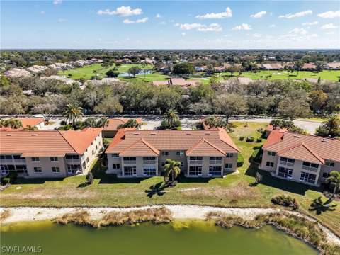 6890 Huntington Lakes Cir 204, Naples FL - photo 6 of 42