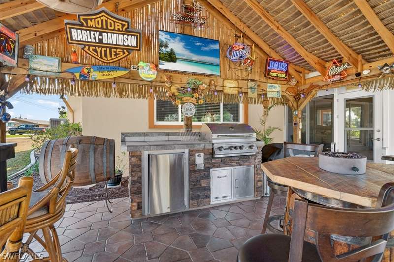 3 bedroom SingleFamilyResidence at 1324 Thompson St, Belle Aire Lagoon, North Fort Myers — photo 5