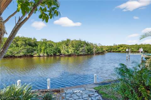 1324 Thompson St, North Fort Myers FL - photo 7 of 50