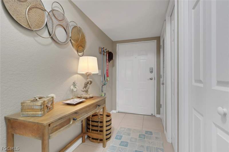 3 bedroom Condominium at 1018 SE 38th St 101, Cape Coral, Cape Coral — photo 3