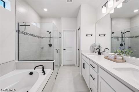 10395 Ventana Ln, Naples FL - photo 24 of 44