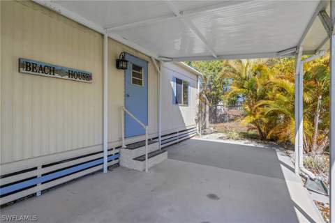 143 Moorhead Mnr 143, Naples FL - photo 23 of 35