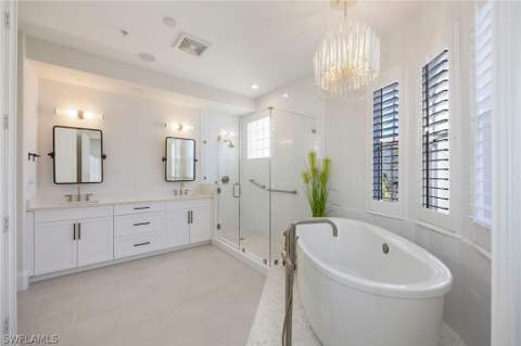 2870 Castillo Ct 103, Naples FL - photo 13 of 34