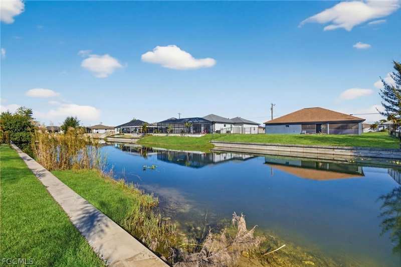 4 bedroom SingleFamilyResidence at 615 SW 26th Ter, Cape Coral, Cape Coral — photo 1