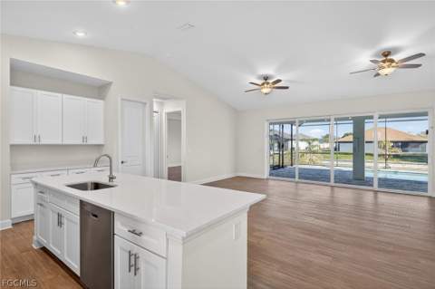 615 SW 26th Ter, Cape Coral FL - photo 12 of 36