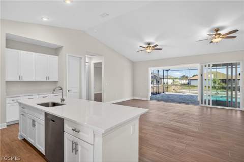 615 SW 26th Ter, Cape Coral FL - photo 13 of 36