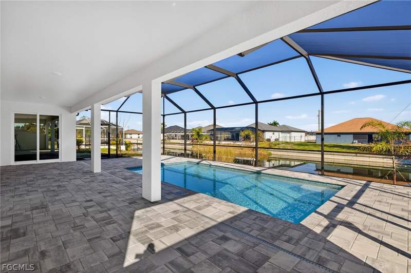 4 bedroom SingleFamilyResidence at 615 SW 26th Ter, Cape Coral, Cape Coral — photo 3