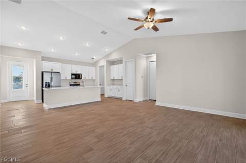 615 SW 26th Ter, Cape Coral FL - photo 9 of 36