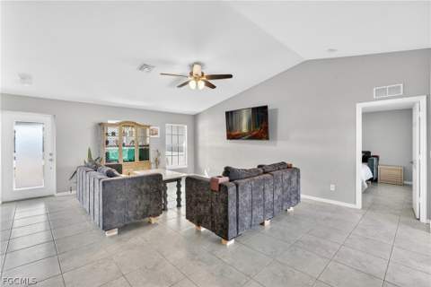 403 NW 17th Ter, Cape Coral FL - photo 15 of 50