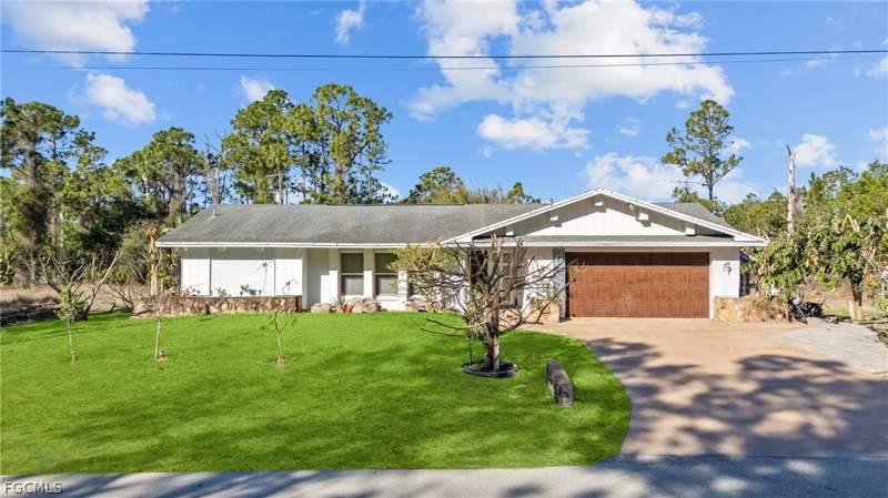3 bedroom SingleFamilyResidence at 730 Bering Ave S, Lehigh Acres, Lehigh Acres — photo 2
