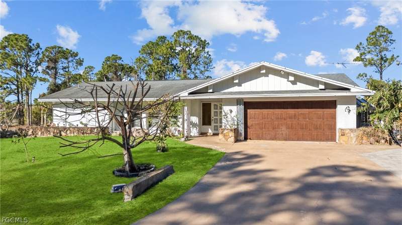 3 bedroom SingleFamilyResidence at 730 Bering Ave S, Lehigh Acres, Lehigh Acres — photo 5