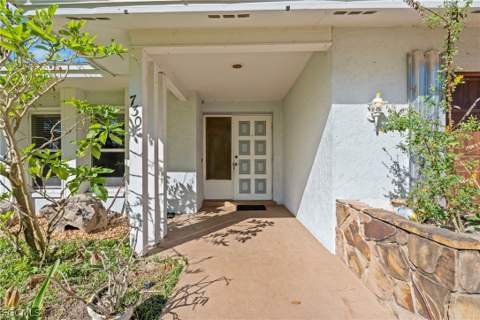 730 Bering Ave S, Lehigh Acres FL - photo 6 of 37