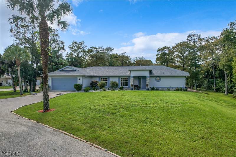 3 bedroom SingleFamilyResidence at 2511 6th St NW, Golden Gate Estates, Naples — photo 2