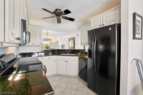 340 Horse Creek Dr 307, Naples FL - photo 7 of 26