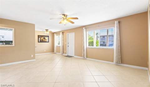 4629 Bayshore Dr J3, Naples FL - photo 7 of 30