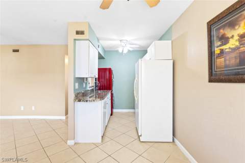 4629 Bayshore Dr J3, Naples FL - photo 9 of 30