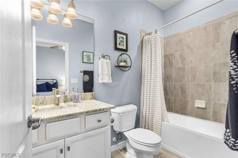 10500 Pistoia Dr, Fort Myers FL - photo 14 of 42