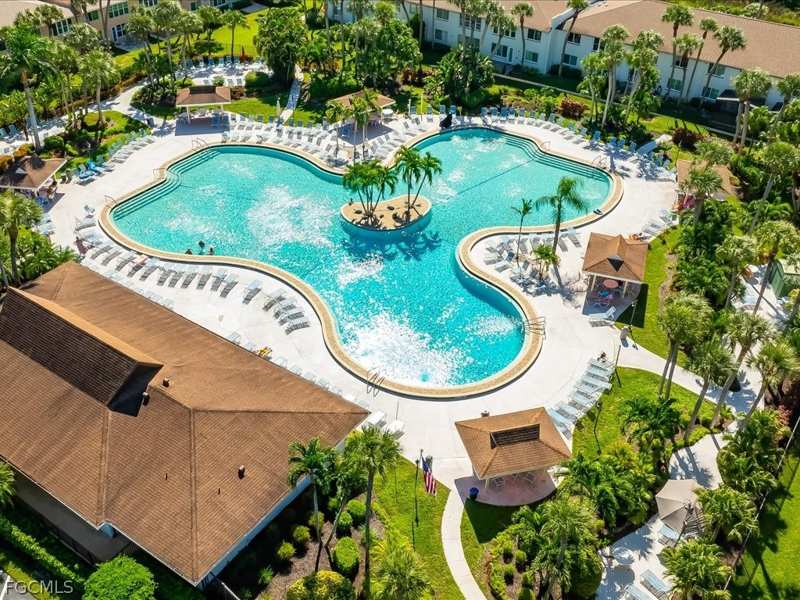 2 bedroom Condominium at 4200 Looking Glass Ln 4204, Winterpark, Naples — photo 1