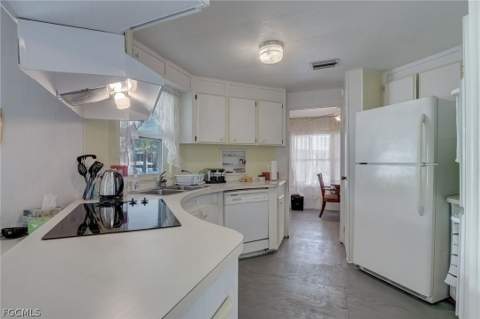 14597 Paul Revere Loop, North Fort Myers FL - photo 16 of 37