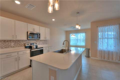 2501 NW 20th Pl, Cape Coral FL - photo 22 of 49