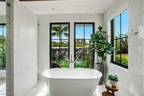 325 Cocohatchee Blvd, Naples FL - photo 17 of 38