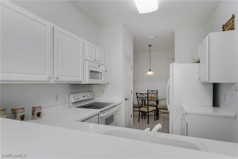 3972 Bishopwood Ct E 2-203, Naples FL - photo 12 of 37