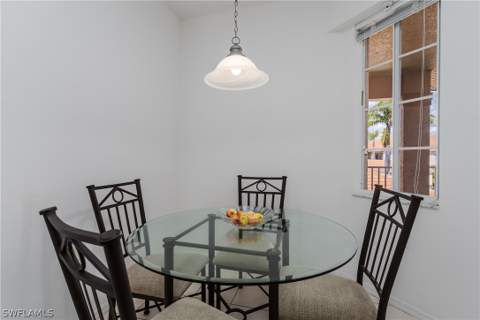 3972 Bishopwood Ct E 2-203, Naples FL - photo 14 of 37