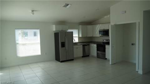 3918 NW 40th Ter, Cape Coral FL - photo 6 of 15