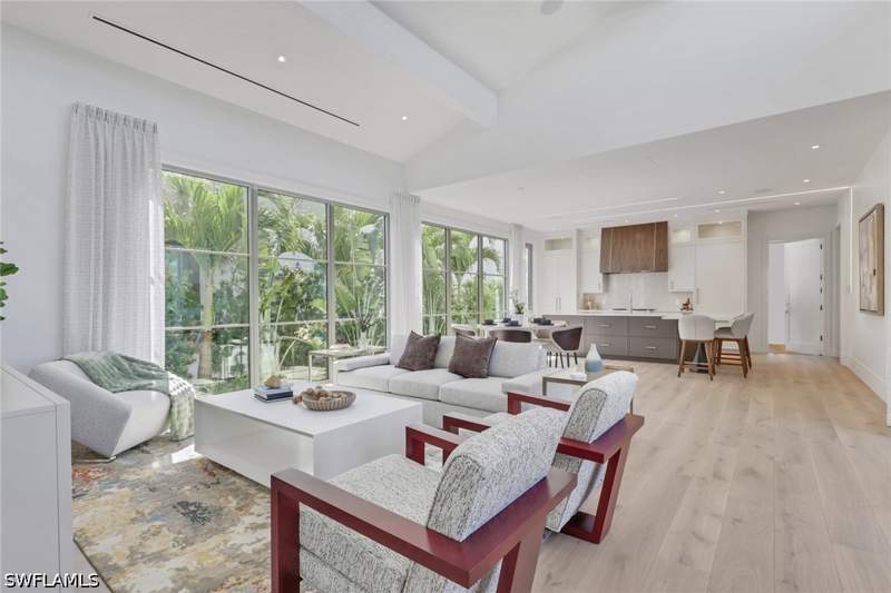 3 bedroom SingleFamilyResidence at 3724 Grove Cir, The Grove Bayshore, Naples — photo 4