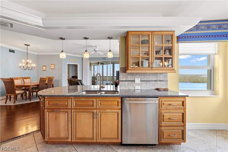 3 bedroom Condominium at 4183 Bay Beach Ln 374, Waterside At Bay Beach, Fort Myers Beach — photo 4